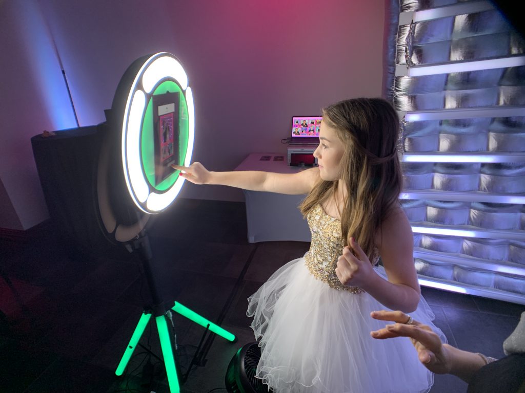 Simple Tips for Setting Up DIY Photo Booths, Philly Photo Booths