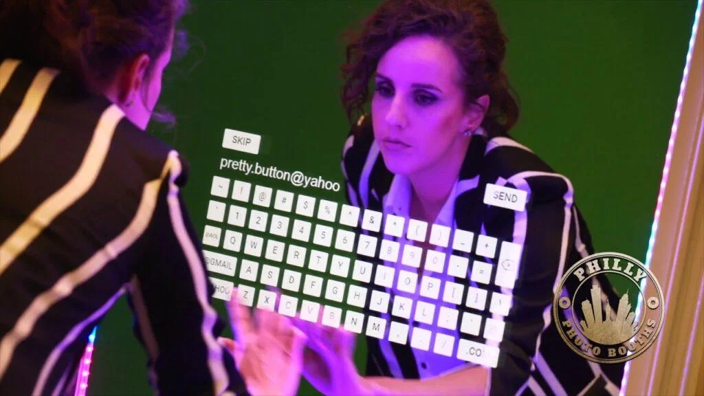 Discover Reliable Mirror Photo Booth Rental Options Near You 2 2