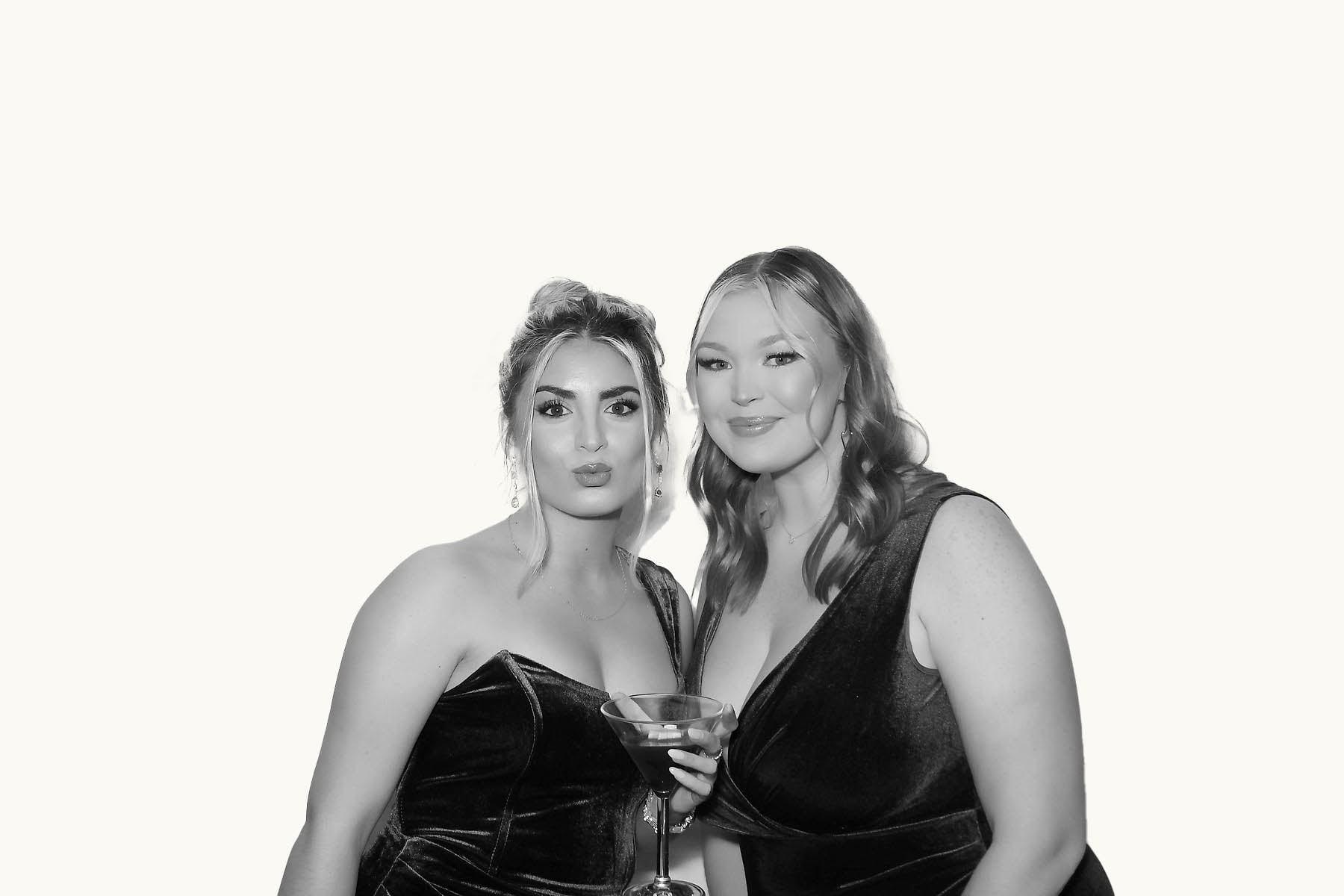 Glamour Booth - Kardashian Style Photo Booth 6 7