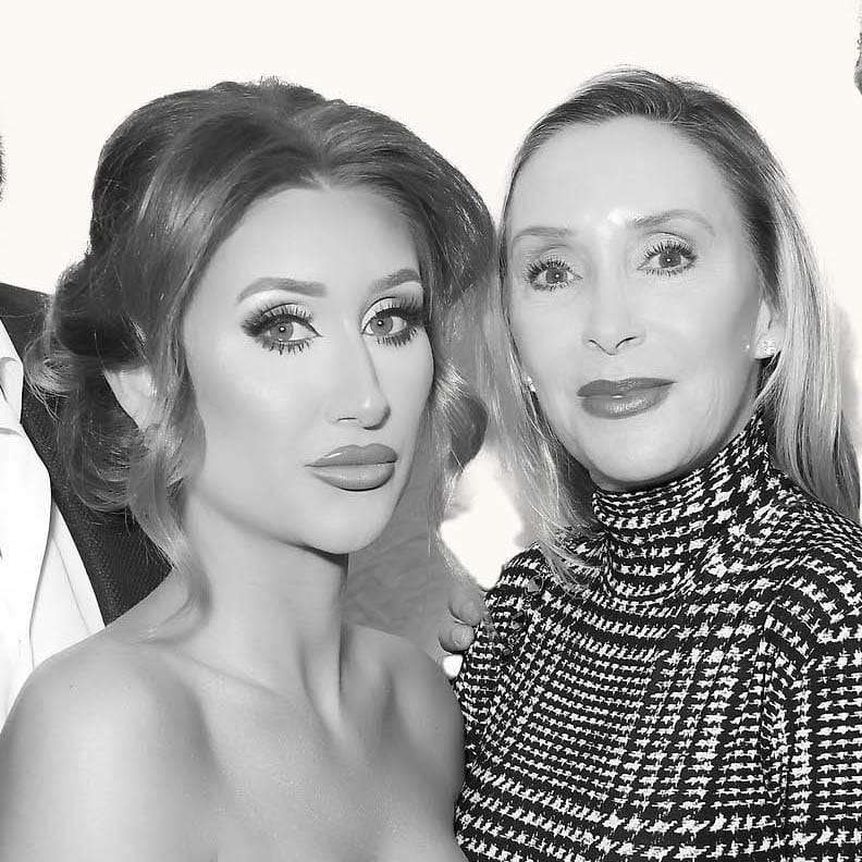 Transform Events with Glam Photo Booth Rental Innovations 4 4