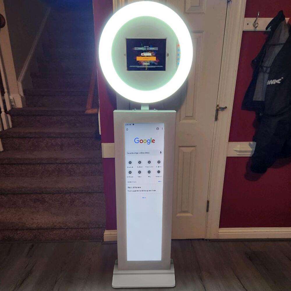 Selfie Booth - Photo Booth Rentals Philadelphia 1 1