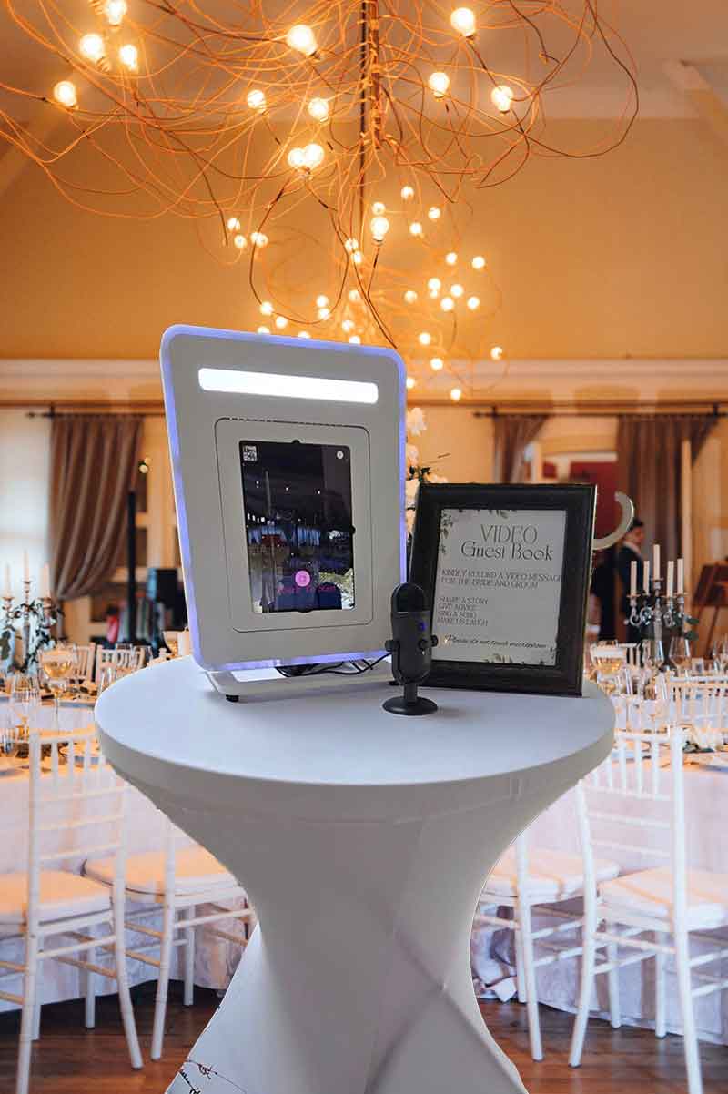Video Guest Book – Capture Memories in Motion! 29 29